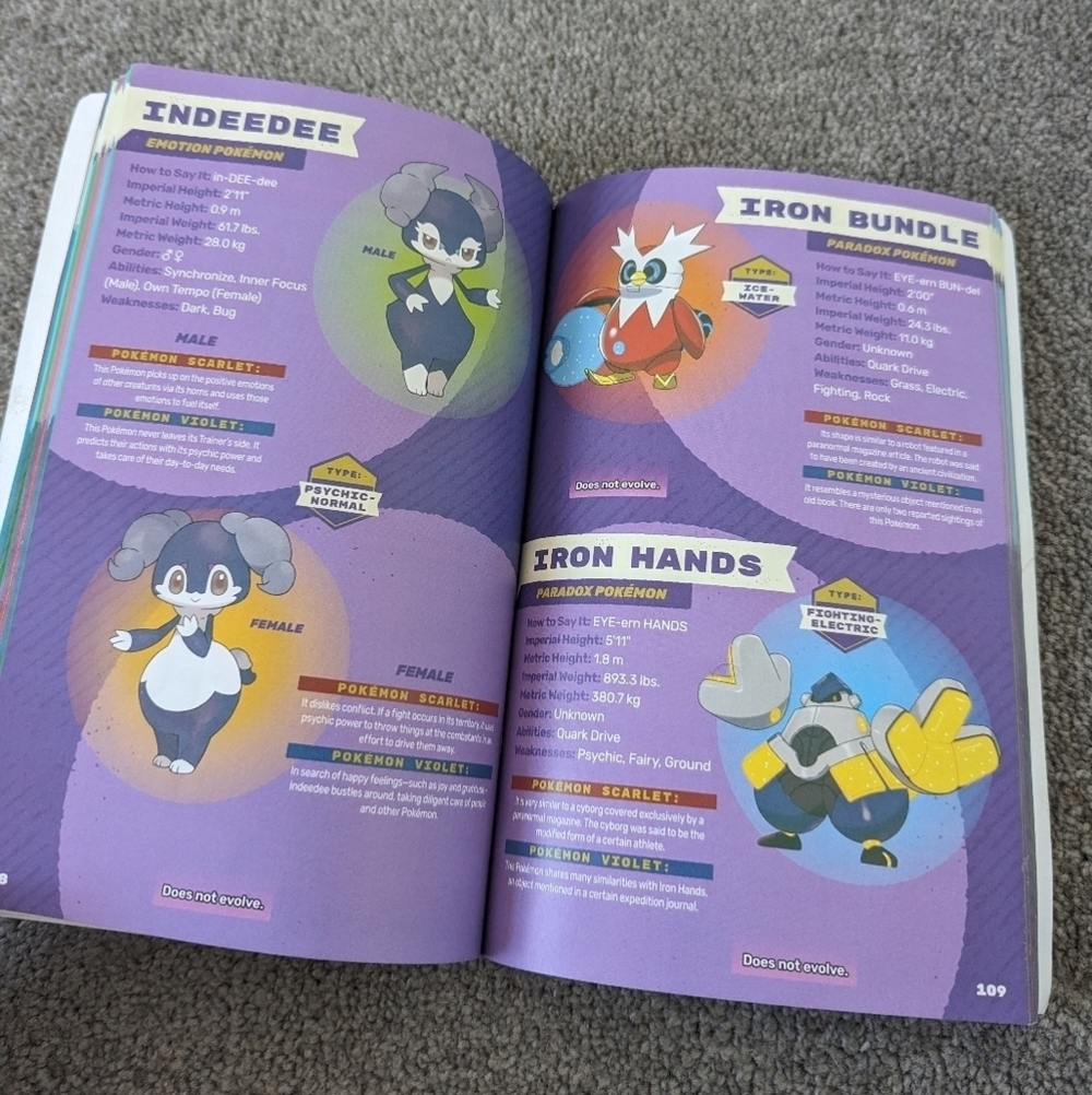 Scarlet & Violet Handbook (Pokémon) (Pokémon) Paperback –2023 by Scholastic - Picture 5 of 5